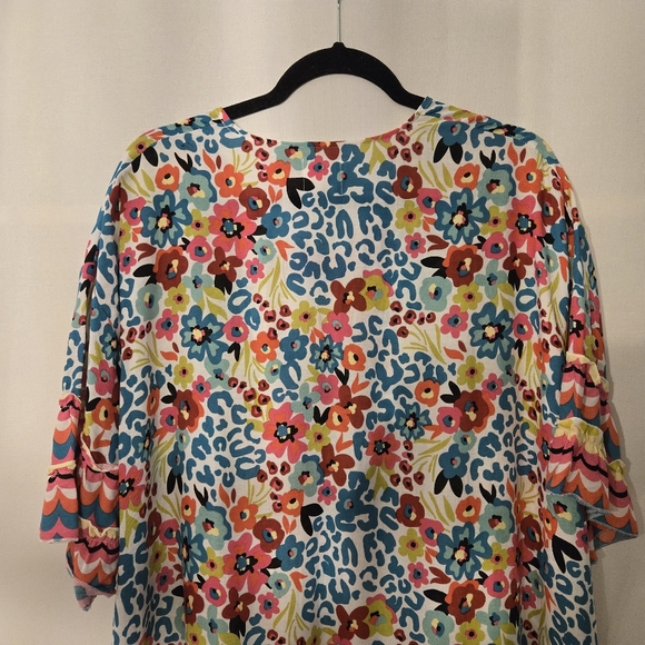 MarleyLilly Sz S/M Colorful Floral Resortwear, Swim Cover-up.  NWT - Picture 11 of 13